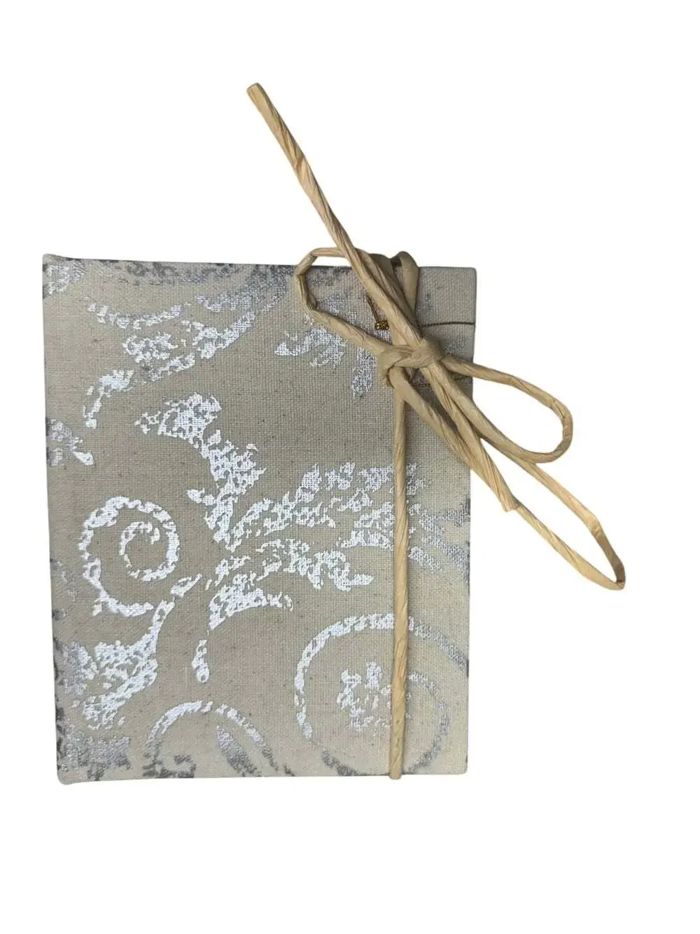 Nicole Miller Home Photo Albums Set of 2 Linen Silver Floral 4x6 New w/ Tags
